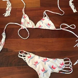 HOLD 🅿️ 70$ Bird of paradise rare acacia swimwear